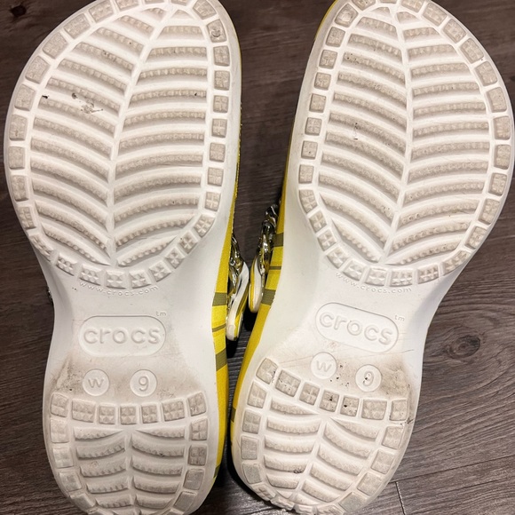 Clueless Crocs - Picture 2 of 6